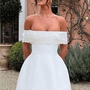 Chic Strapless White Floral Dress